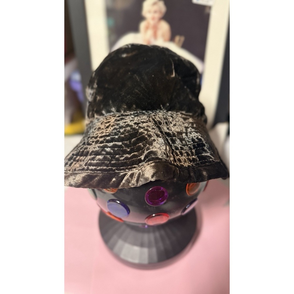 Vintage Saks Fifth Avenue Velvet Hat Made In Italy Brown Bucket